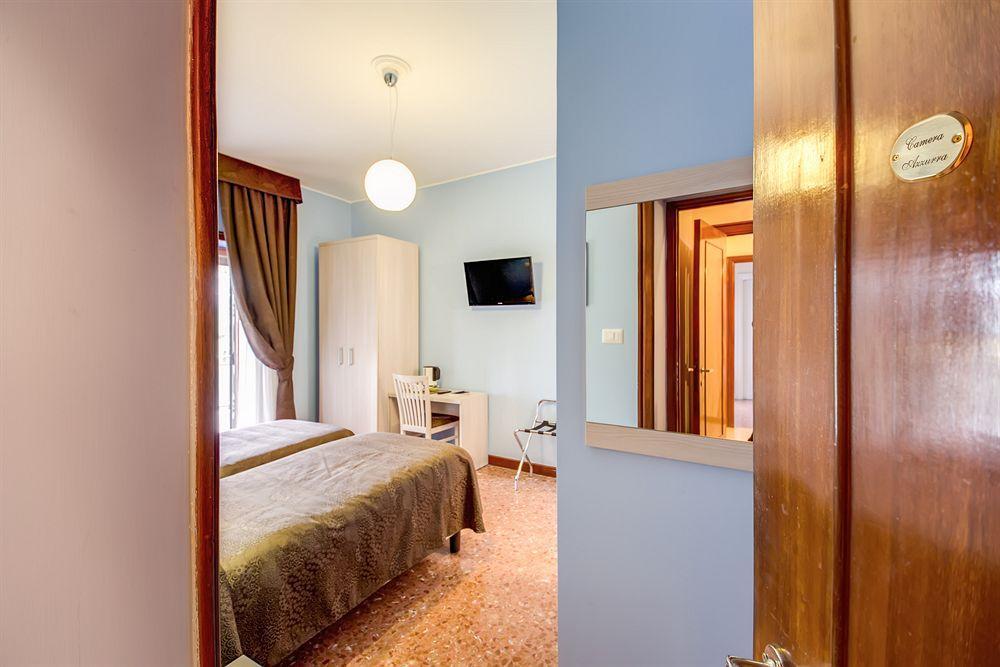 Bed and Breakfast Domus Cornelia Roma Esterno foto