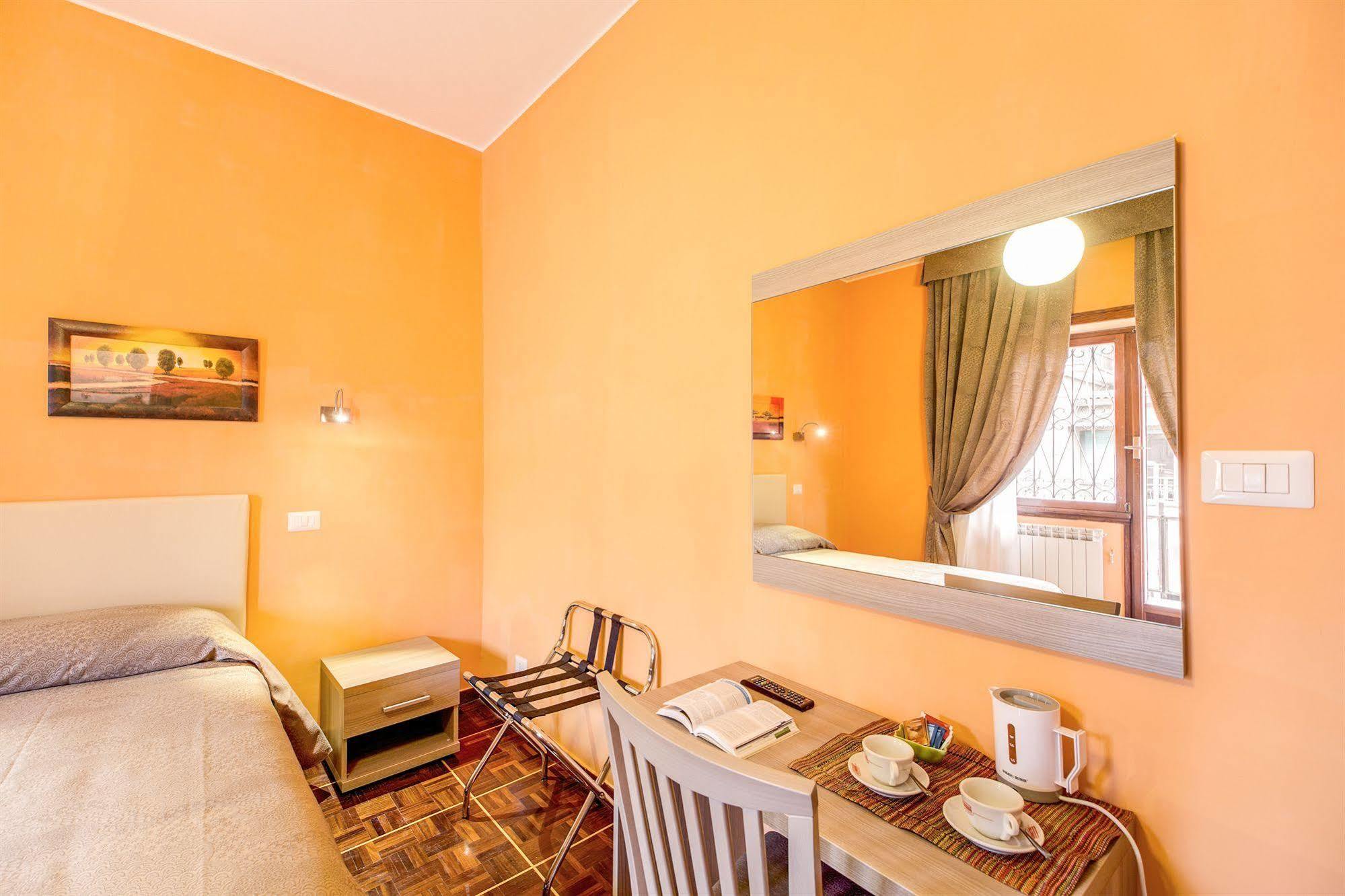 Bed and Breakfast Domus Cornelia Roma Esterno foto