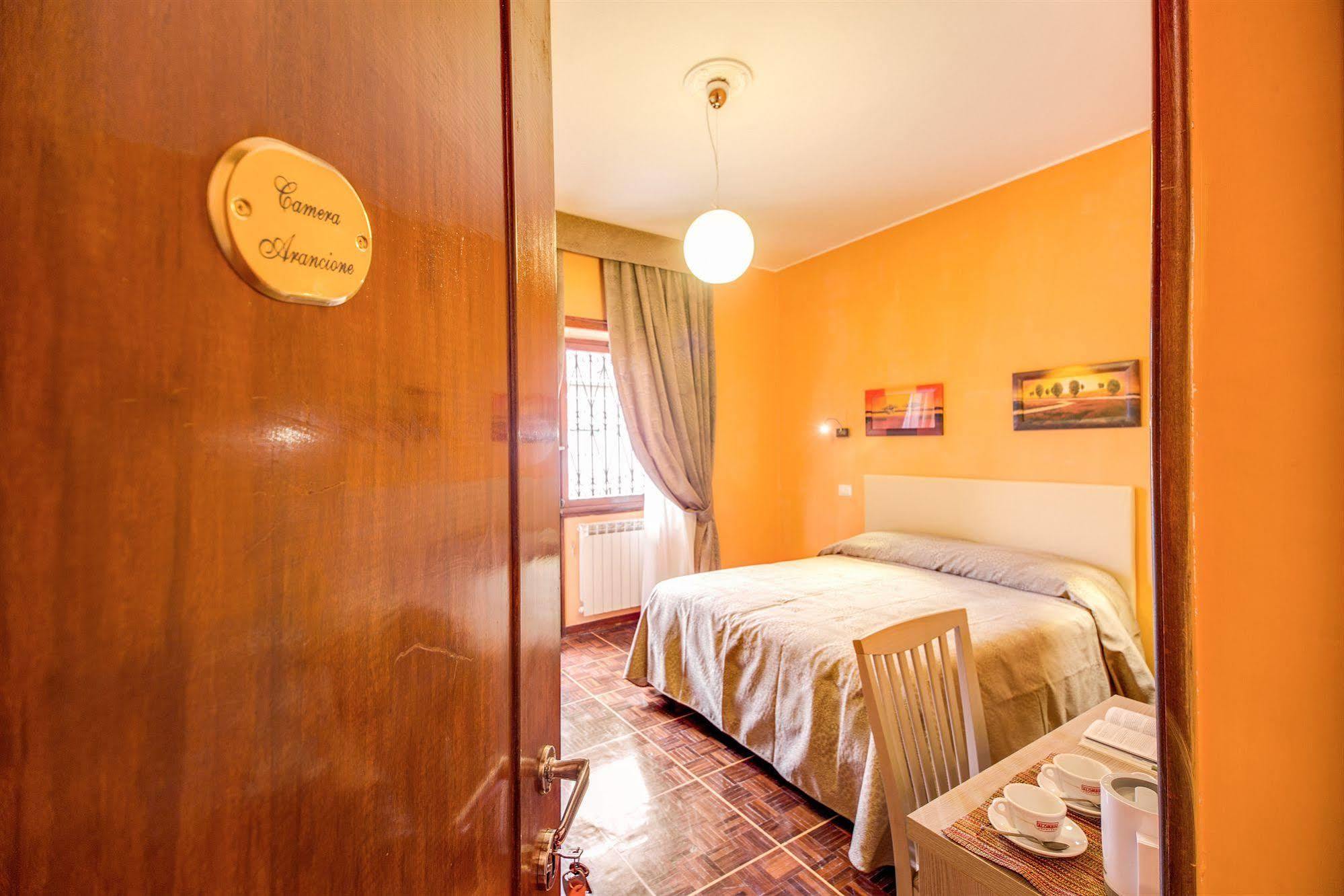 Bed and Breakfast Domus Cornelia Roma Esterno foto
