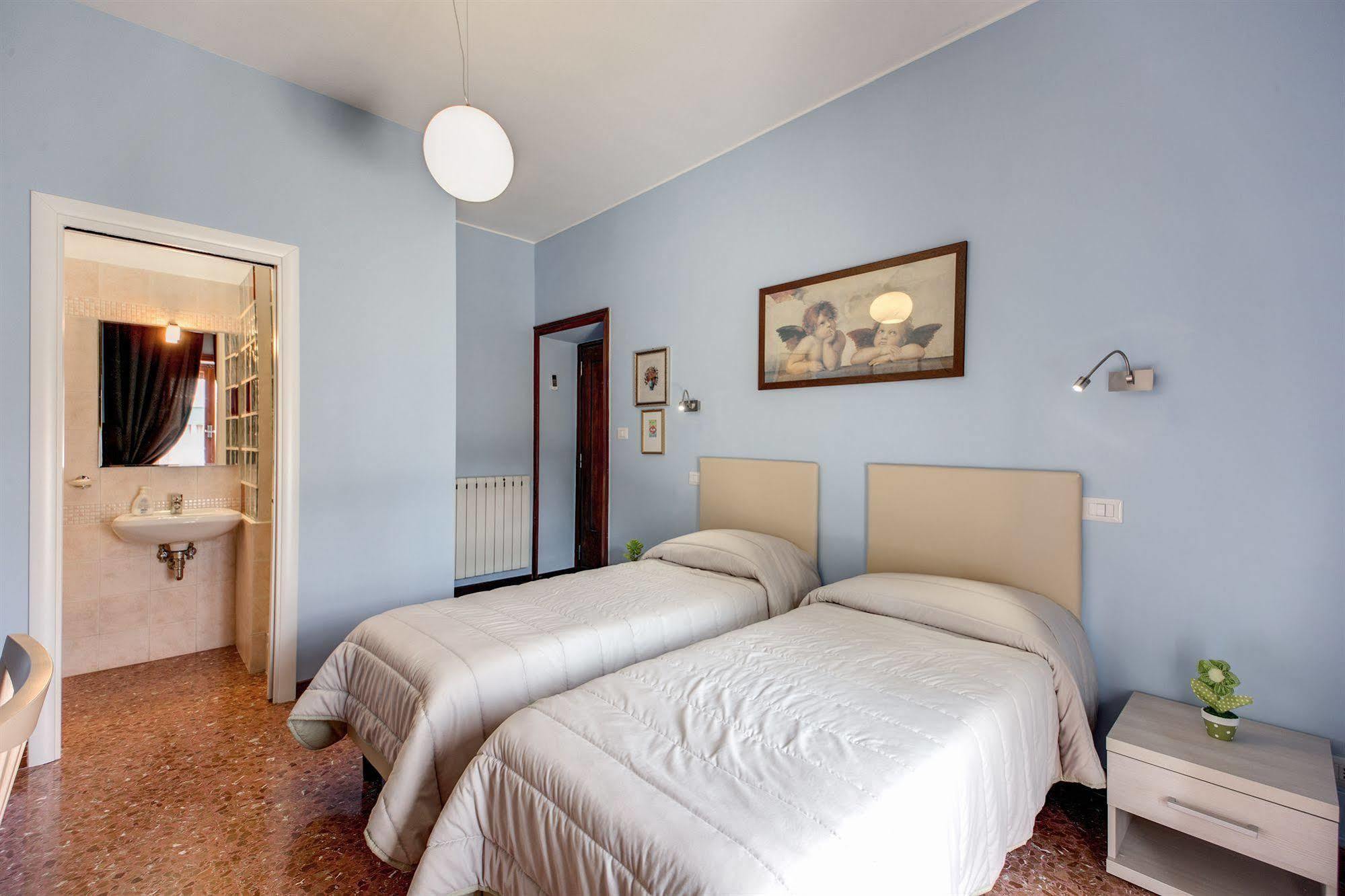 Bed and Breakfast Domus Cornelia Roma Esterno foto